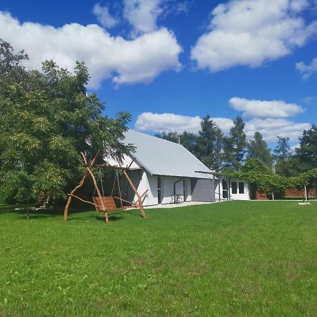 Апартаменты Agrochalupki Korczowa Экстерьер фото