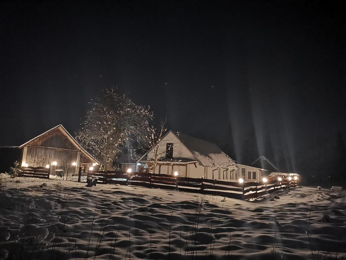 Апартаменты Agrochalupki Korczowa Экстерьер фото